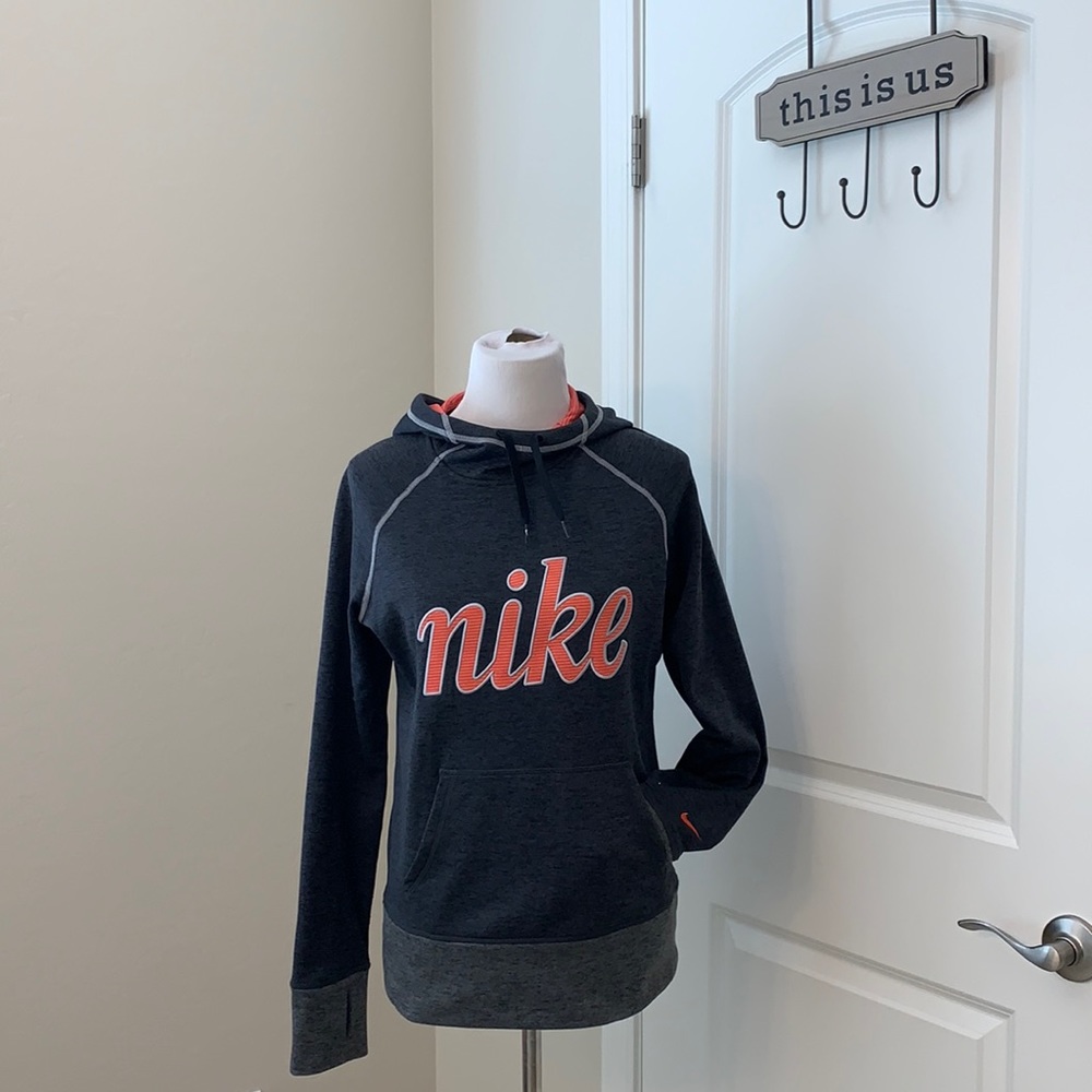 NIKE BRAND NEW SIZE SMALL THERMAL FIT FLEECE LINED HOODIE - Picture 1 of 10